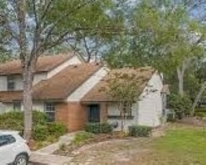 property at 4045 E Maryland Pl