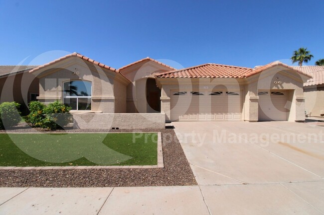 property at 770 W Cherrywood Dr
