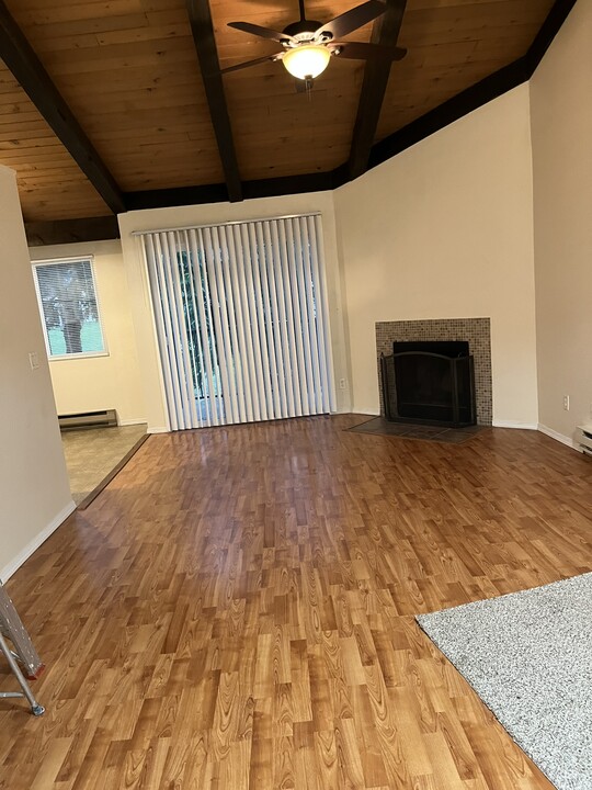 2020 Grant Ave S in Renton, WA - Building Photo