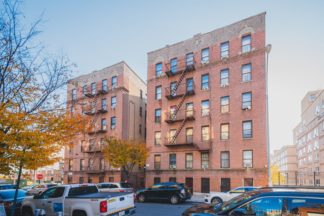 64 Jesup Pl in Bronx, NY - Building Photo