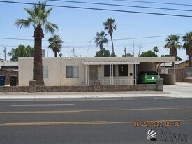 1955 S Avenue A in Yuma, AZ - Building Photo