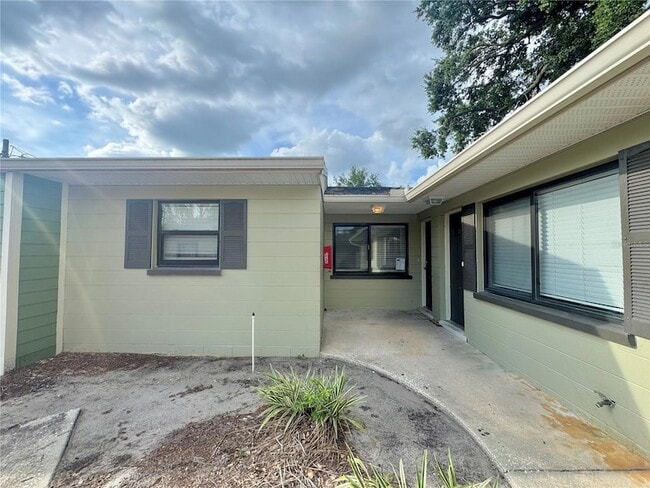 property at 1814 3rd St SE