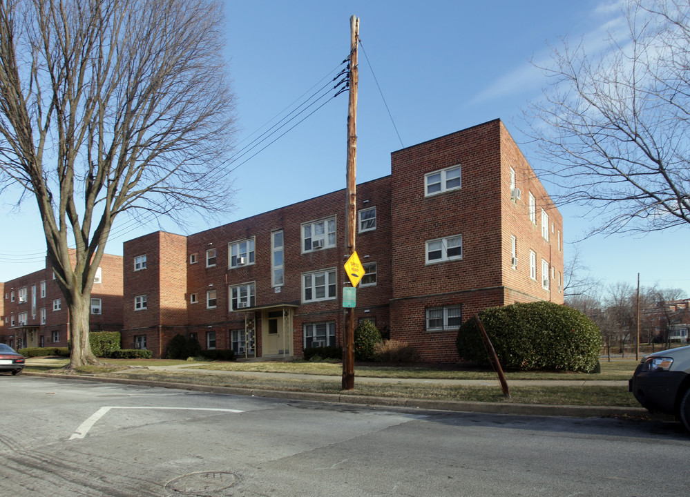 Riggs Plaza Apartments in Washington, DC - Building Photo