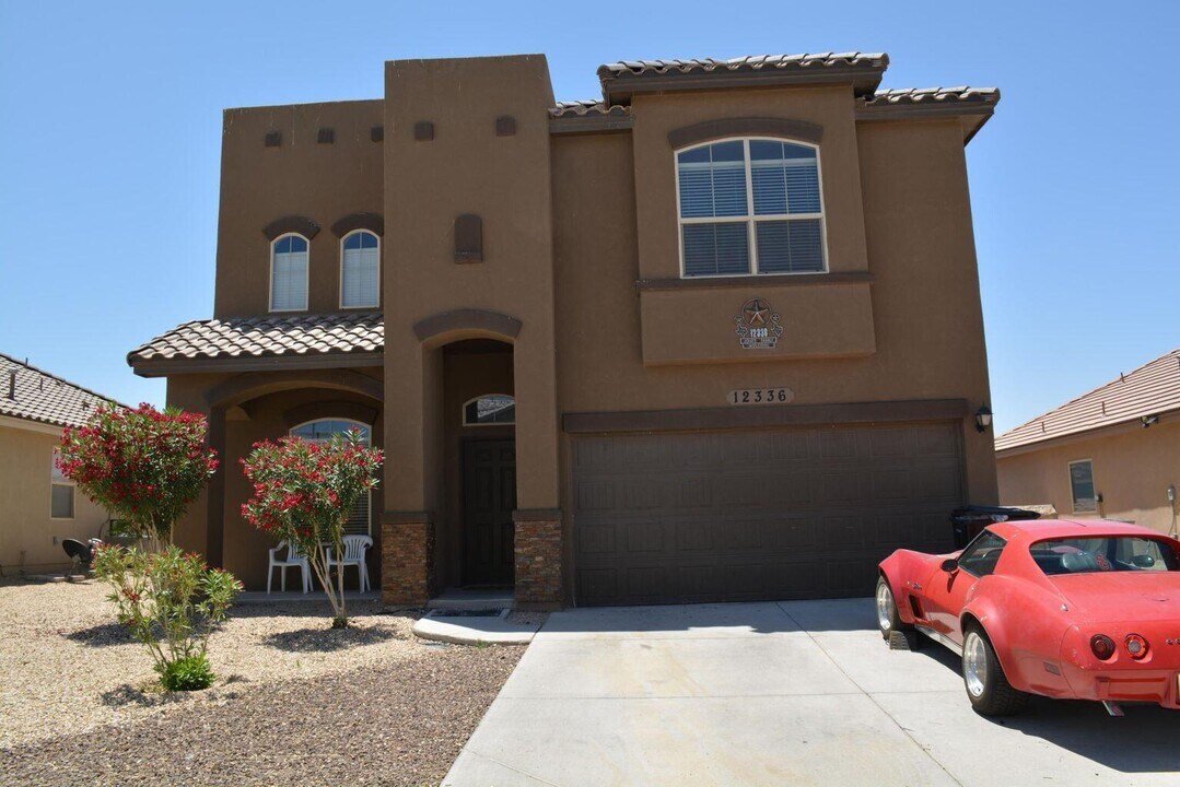 12336 Chelmsford in El Paso, TX - Building Photo