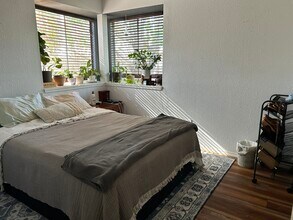 2010 Elder Way in Round Rock, TX - Foto de edificio - Building Photo