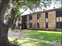 FM 2540 in Van Vleck, TX - Foto de edificio - Building Photo