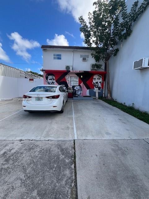 property at 1007 S 21st Ave