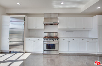 1358 4th St in Santa Monica, CA - Building Photo - Building Photo