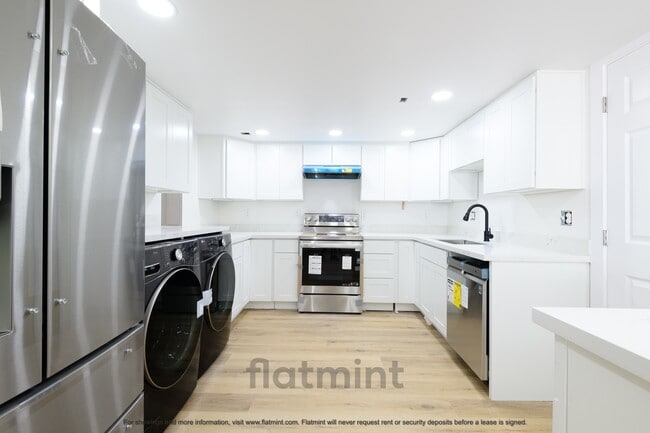 property at 4646 S Willow St