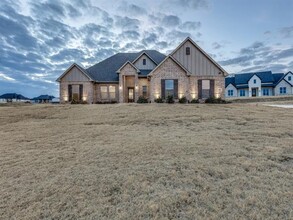 5025 Cottontail court in Springtown, TX - Building Photo - Building Photo