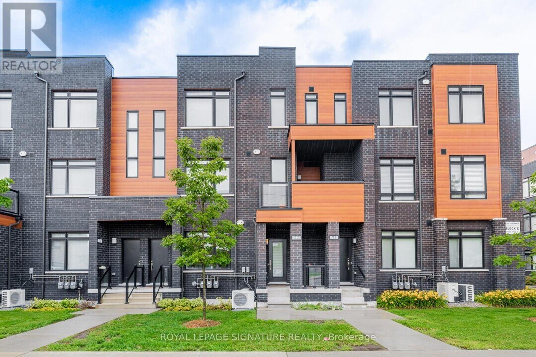 370C Red Maple Rd in Richmond Hill, ON - Building Photo