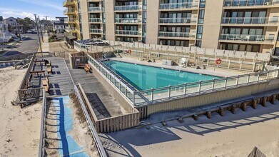 2700 Atlantic Ave in Longport, NJ - Foto de edificio - Building Photo