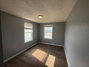 1321 Army Post Rd in Des Moines, IA - Building Photo - Building Photo