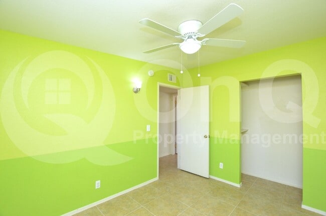 property at 26 E Ivy St