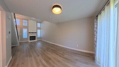 1112 Woodgate Dr in O'Fallon, IL - Building Photo - Building Photo