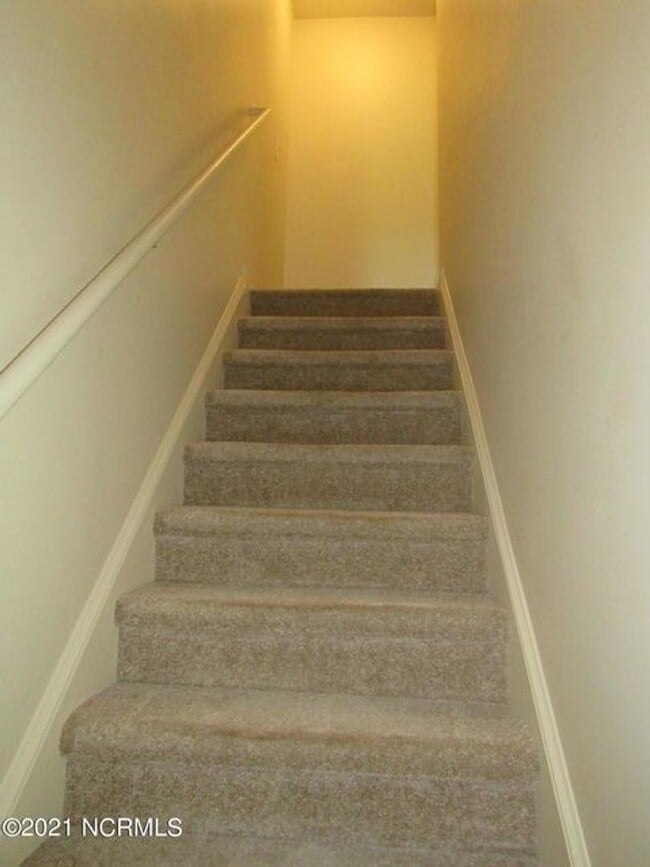 property at 423 Sullivan Loop Rd