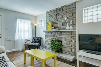 1437 Collins Ave in St. Louis, MO - Building Photo - Building Photo