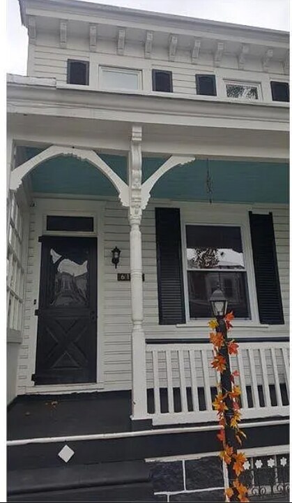 6121 Walton Ave in Philadelphia, PA - Building Photo