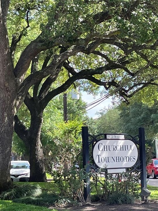 2425 Augusta Dr Photo