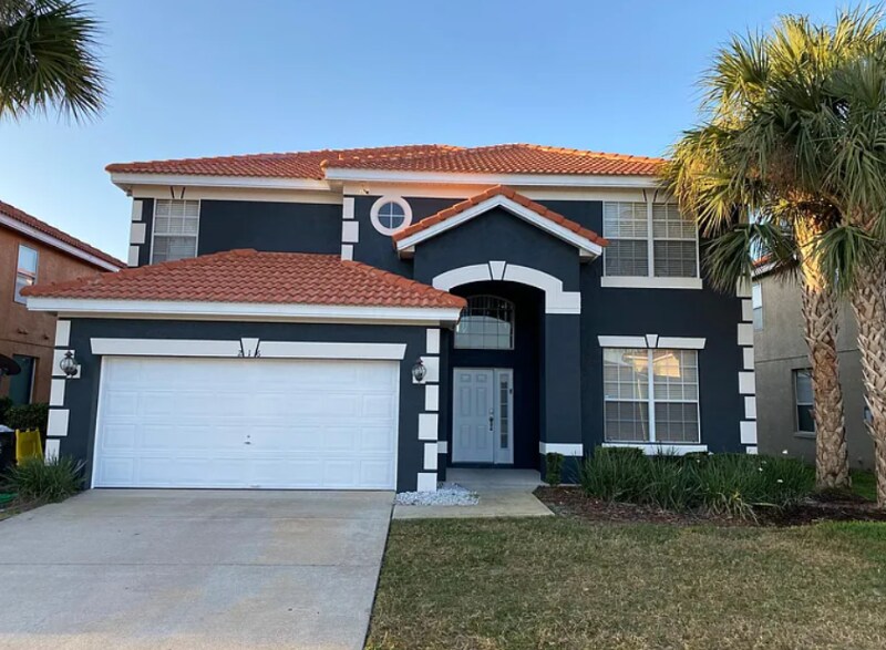 216 Viola Dr in Davenport, FL - Foto de edificio