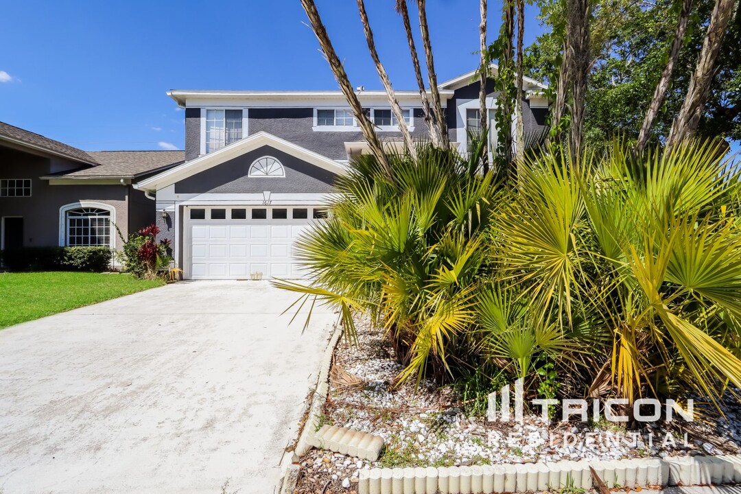 1617 Gray Bark Dr in Oldsmar, FL - Building Photo