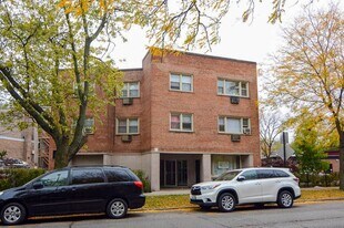 7319 N Rogers Ave in Chicago, IL - Building Photo