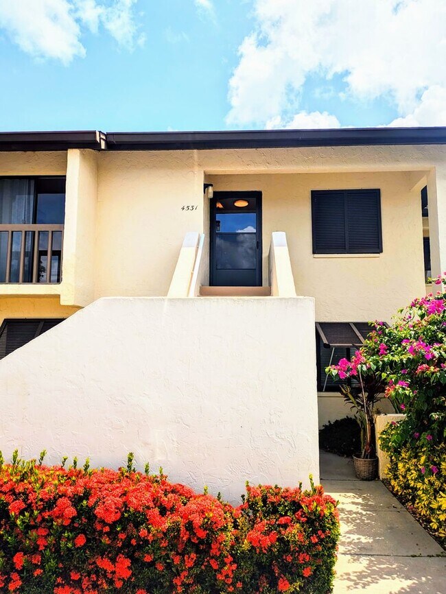 property at 4531 Longwater Chase