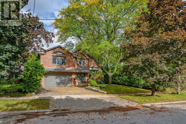 property at 2221 Greenhurst Ave