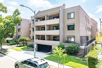 California West in Glendale, CA - Building Photo - Primary Photo