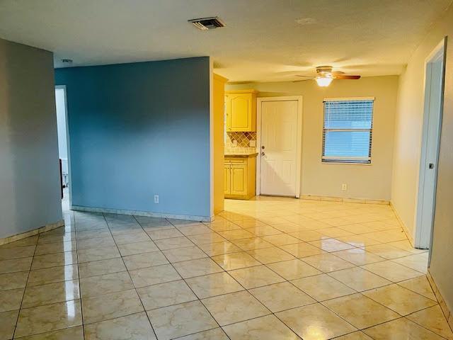4491 NW 1st Ter in Deerfield Beach, FL - Foto de edificio - Building Photo