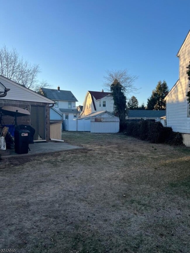 222 Totowa Rd in Totowa, NJ - Building Photo - Building Photo