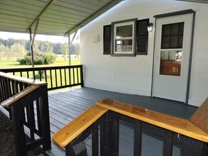 8220 Glass Rd in Hayes, VA - Building Photo - Building Photo