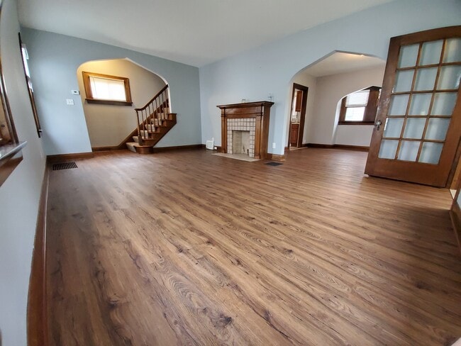 2409 Georgetown Ave
