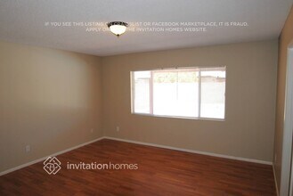 5216 W Laurie Ln in Glendale, AZ - Building Photo - Building Photo