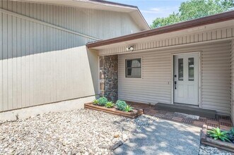 4 Gretchen Ln in Bella Vista, AR - Building Photo - Building Photo