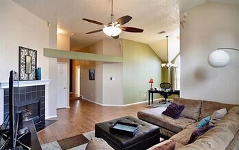 2081 Amherst Dr in Lewisville, TX - Building Photo - Building Photo