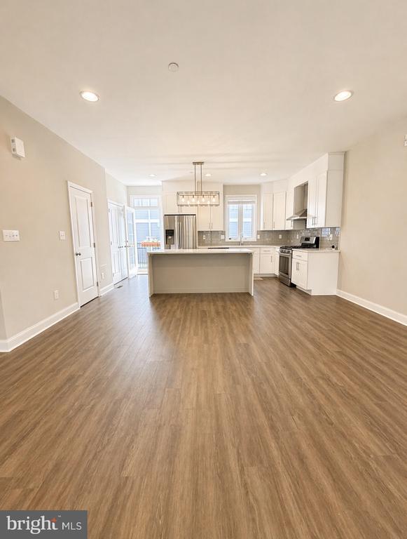 903B Spring Mill Ave in Conshohocken, PA - Building Photo - Building Photo