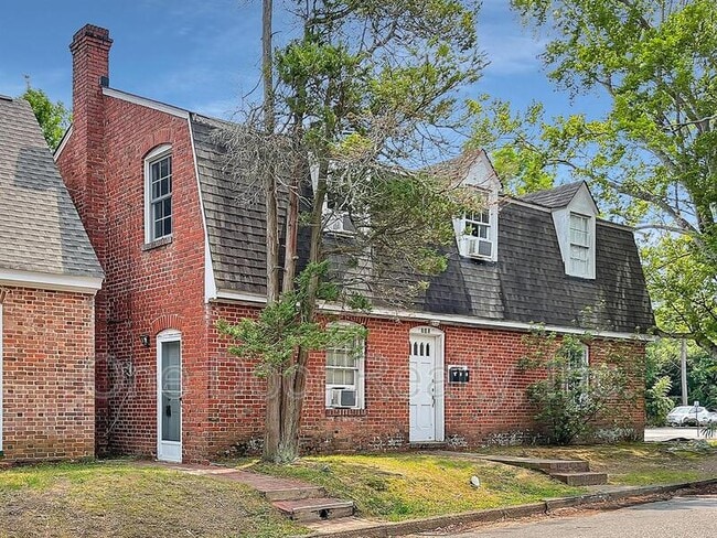 property at 710A Wythe Ln