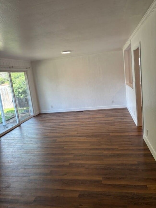 9 Begonia Ln in Chico, CA - Building Photo - Building Photo