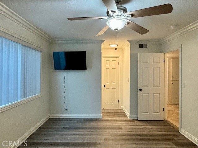 property at 904 W Balboa Blvd