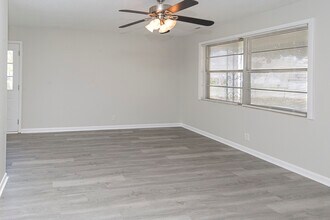 156 Macon Rd in Hazel Green, AL - Foto de edificio - Building Photo