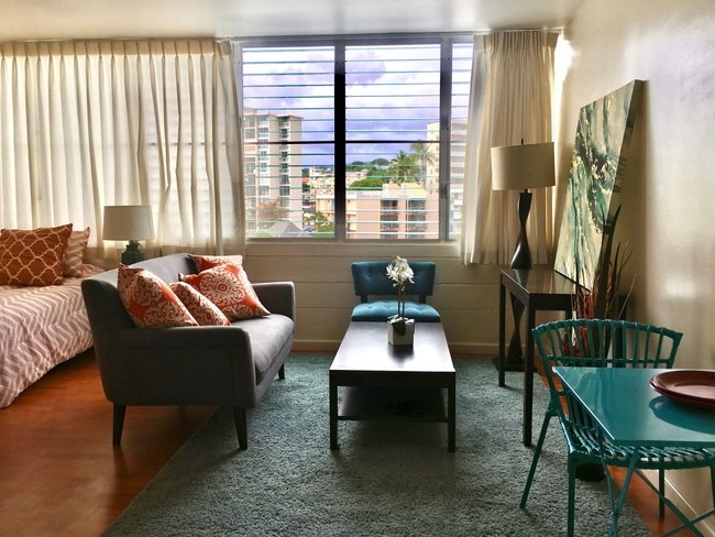 1550 Wilder Ave in Honolulu, HI - Building Photo - Building Photo
