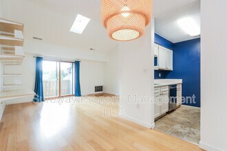 2109 Ravens Crest Dr in Plainsboro, NJ - Building Photo - Building Photo