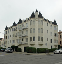 1585 Beach St in San Francisco, CA - Building Photo - Building Photo