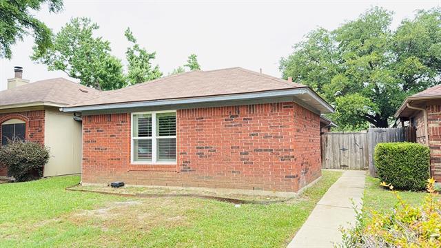 484 Grace Ln in Coppell, TX - Building Photo