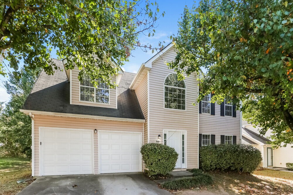 3610 Salem Hills Dr in Stonecrest, GA - Foto de edificio