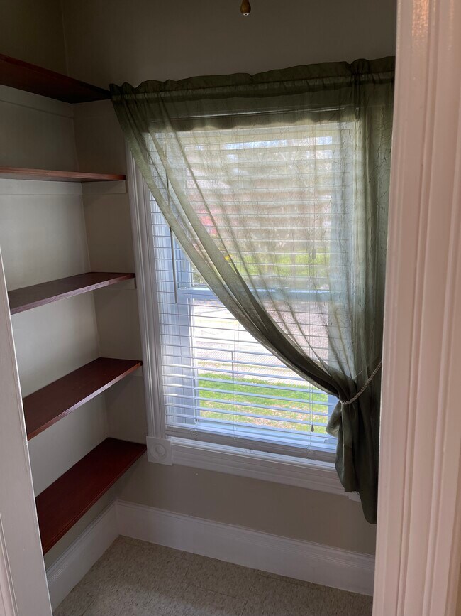 23 Norwood Ave Rentals in Northport, NY