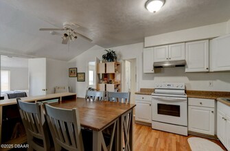 421 N Peninsula Dr in Daytona Beach, FL - Building Photo - Building Photo