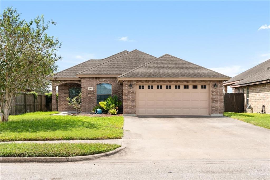 25 Independence Ave in San Benito, TX - Foto de edificio