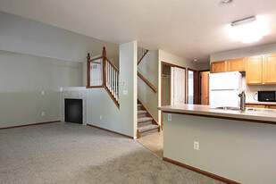 730 Ponderosa Dr, Unit D in Fort Collins, CO - Building Photo